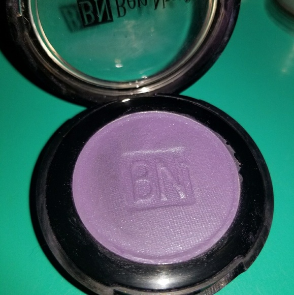 💖Ben Nye Pressed Eyeshadow 💖ES-82 Royal Purple - Picture 2 of 3